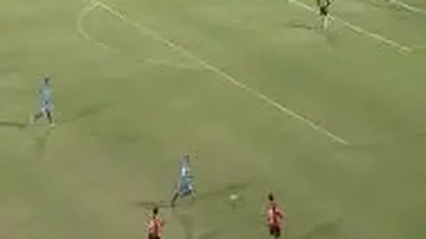 瓜迪奥拉盛赞防线稳固：今日防守力MAX，奥赖利展现神级表现！